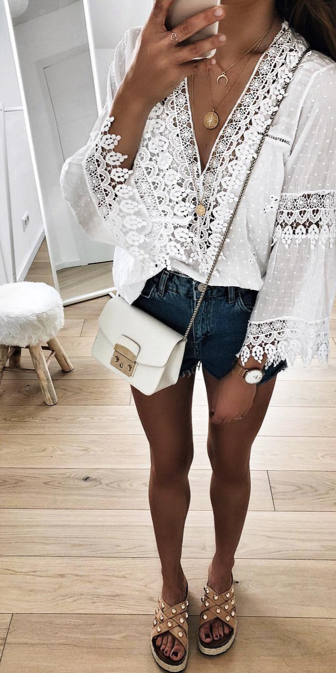 60+ Amazing Spring Outfit Ideas to Feel In Love With - fashion accessories, celebrity video, #Girls, #Picoftheday So ich mache mich jetzt auf den Weg zu meiner lieben eloramia Heute ist wieder ganz tolles Wetter Ich hab wieder ein neues Paket von seamlessfashion mit ganz vielen neuen Sommerteilen Da habe ich direkt heute mal die Gelegenheit genutztMorgen gibt es wieder einen coolen Haul feuch Der Code ist heute schon wieder aktiv und dieses Mal sogar bis zum 30.04. g|Anzeige/ad| SchTag euch , Seamlessfashion , outfit , summerlook , tunika , summermood , dailylook , dailyoutfit 