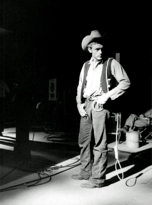 wehadfacesthen:James Dean, 1955, photographed during the filming...