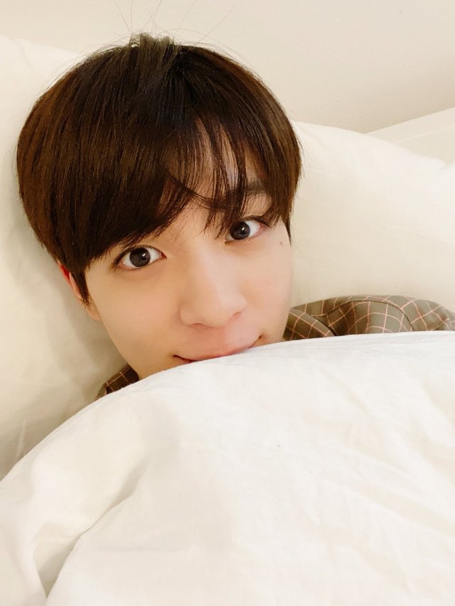 NCTsmtown_DREAM: 🐶🐶🐶 https://youtu.be/Jcjfhk9M4Fg (1, 2)