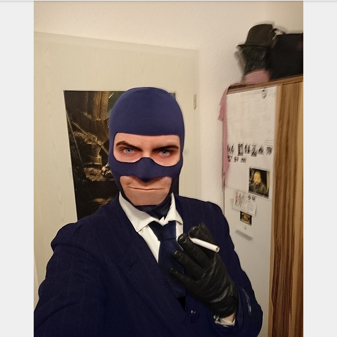 Team fortress 2 spy cosplay