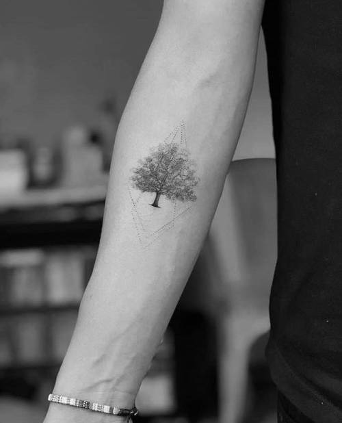 By Ali Anıl Erçel, done at Tattoom Gallery, Istanbul.... tree;small;single needle;alianilercel;tiny;ifttt;little;nature;inner forearm;medium size