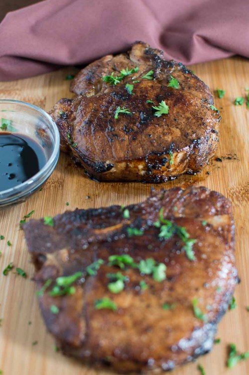 intensefoodcravings:Perfectly Cooked Pork Chops with Balsamic...