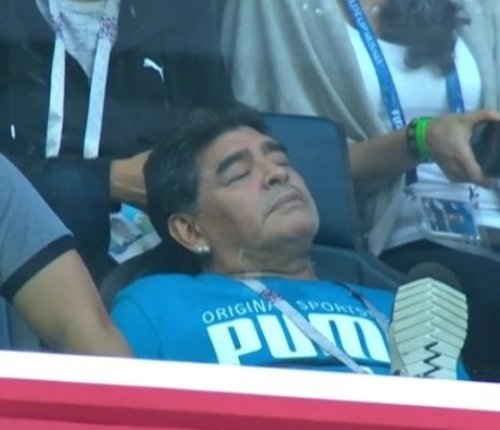 youareprettygood:Maradona is me when I’m having a mental...