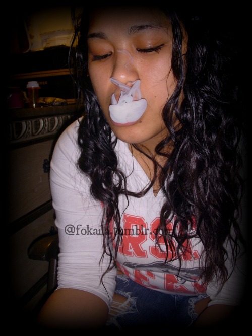 Girls that smoke weed…..Ahh, yes!