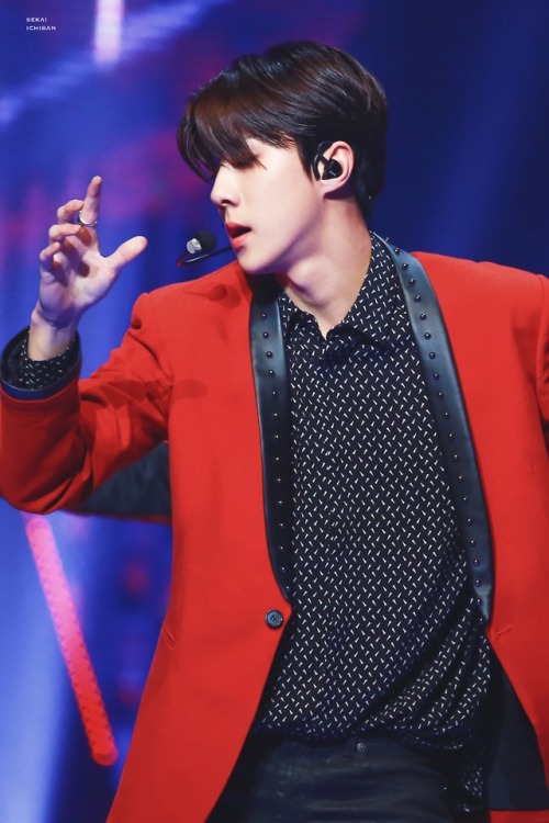 fy-sehunoh:[HD] 181228 Sehun - 2018 KBS Gayo...