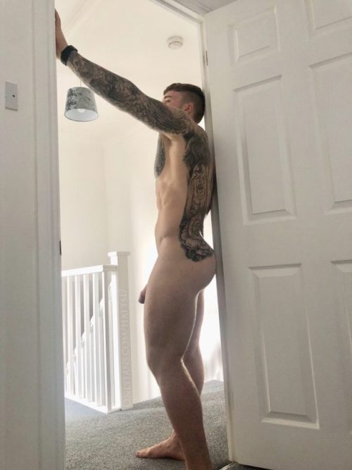 alanh-me:59k+ follow all things gay, naturist and “eye...