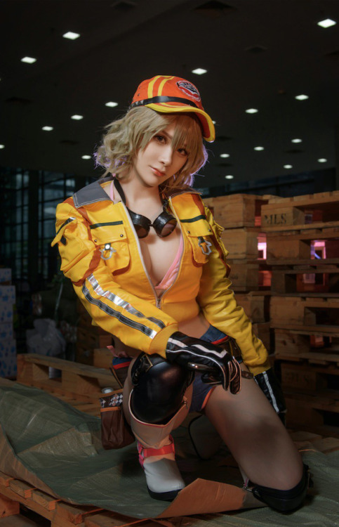 scandalousgaijin:Cindy Aurum