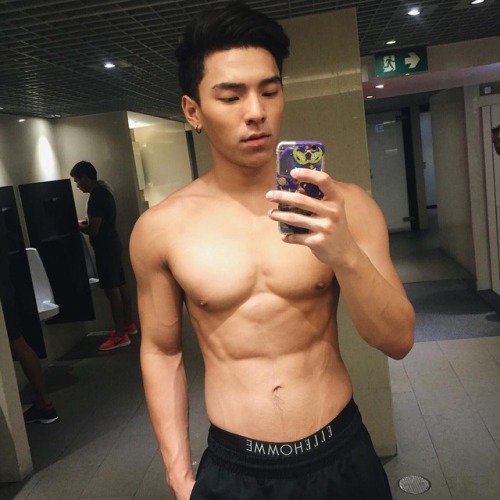 singapore-gay-boy:fuckyeahfuckstory:6sg:sjiguy:vietboyspar...