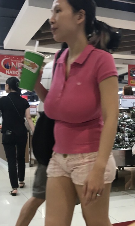 twilkgo:By far one of the biggest Chinese tits i have seen