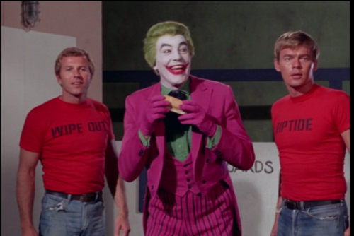 pumamanredux:Screen caps from “Surf’s Up, Joker’s Under”...