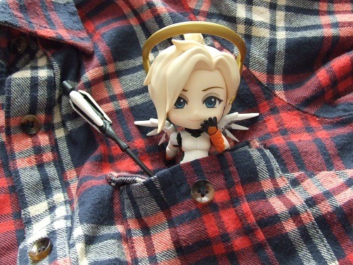 IRL pocket Mercy finally arrived ; u ;