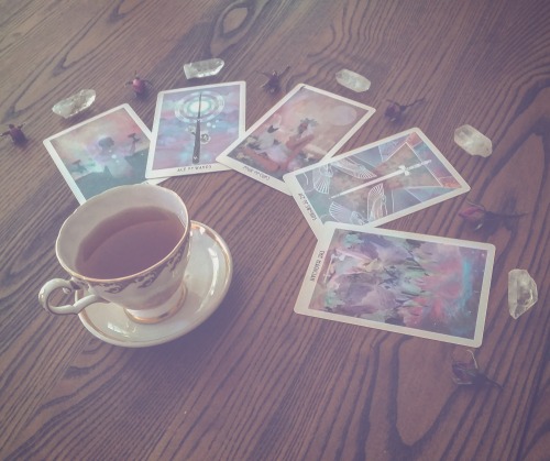 orriculum:More tea and tarot