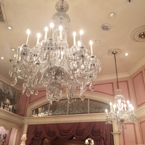 la-petitefille:the chandeliers in the disneyland stores are so...