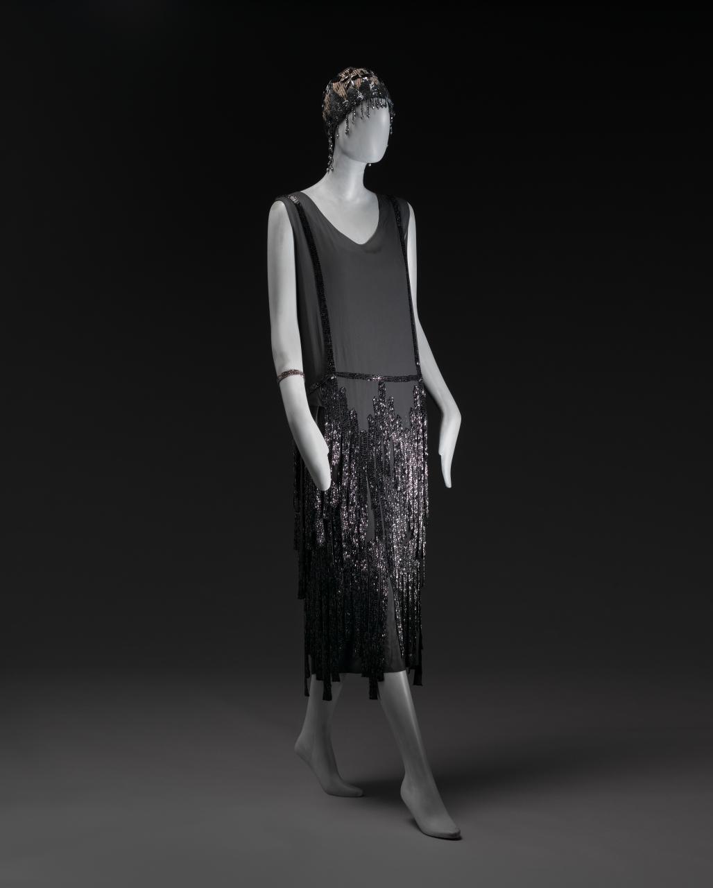 Madalena Vintage — omgthatdress: Evening Dress Coco Chanel, 1924...