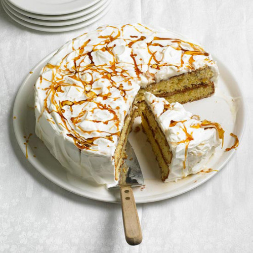 Dulce de Leche Cake: This sweet Mexican dessert has a decadent cinnamon-sugar flavor.
