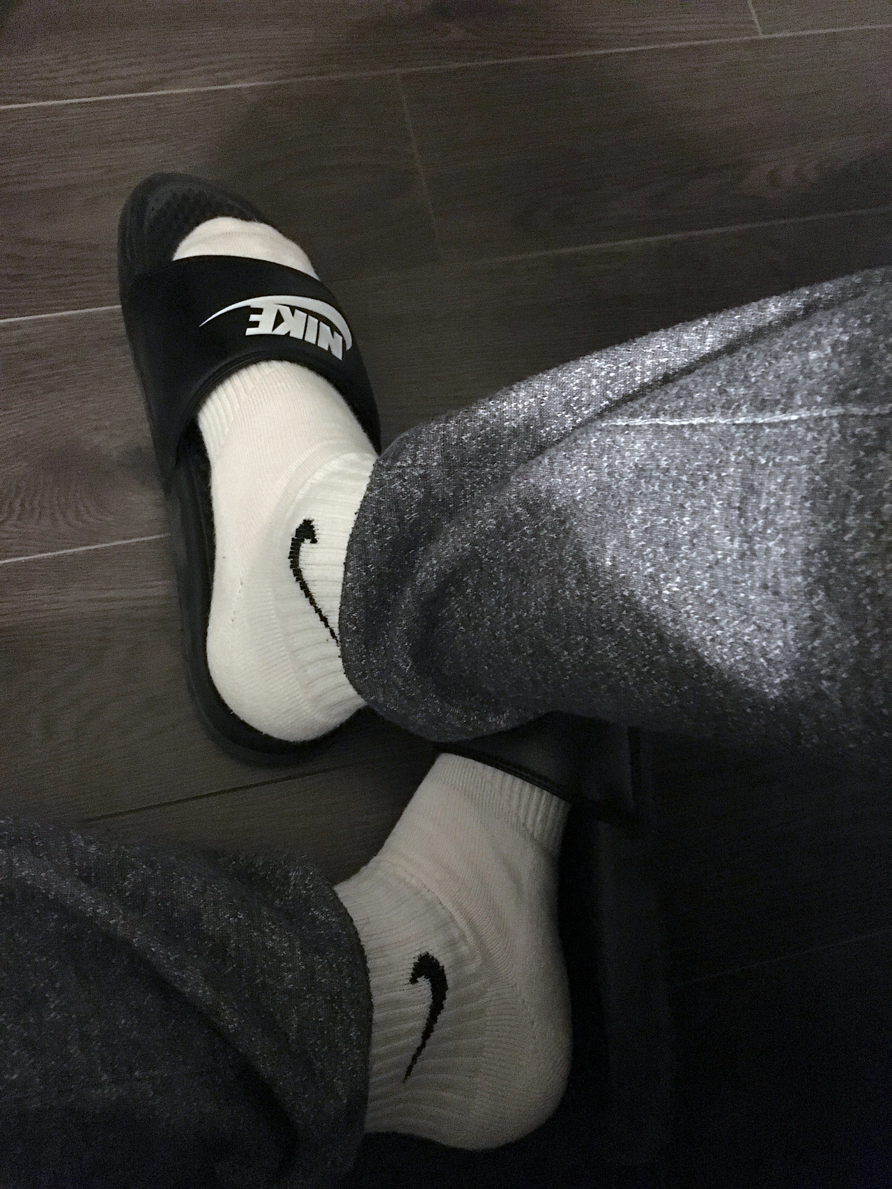 nike slides and socks