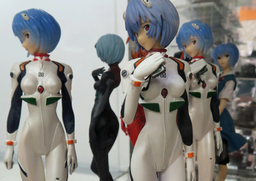 ninetail-fox:Rei Ayanami ,Akihabara