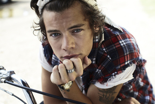 są Louis i eleanor jeszcze randki lipca 2013 randki butelki perfum Avon