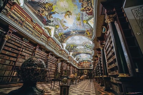 book lovers paradise in Prague