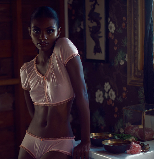 driflloon:strawberry moon: milan dixon for daydream...