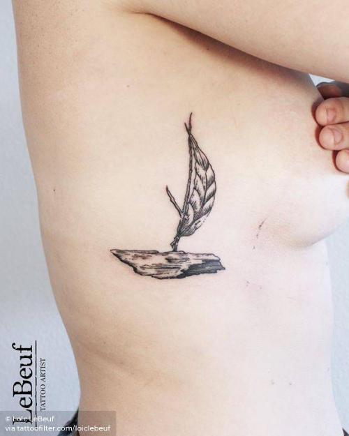 By Loïc LeBeuf, done at Grotesque Tattooing, Carouge.... blackwork;engraving;facebook;game;loiclebeuf;medium size;nautical;rib;sailboat;side boob;toy;travel;twitter;watercraft