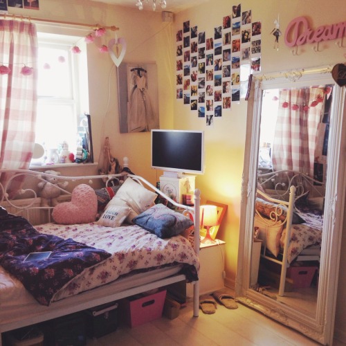shabby chic  bedroom  on Tumblr 