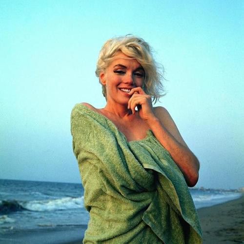 historium:Marilyn Monroe, Santa Monica Beach, 1962