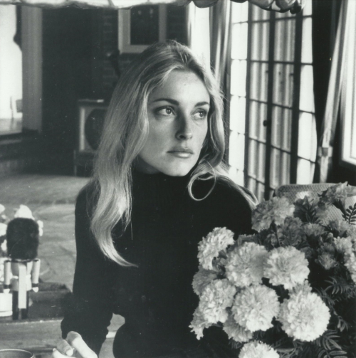 romanbymarta: Sharon Tate, Summitridge Drive, Beverly...