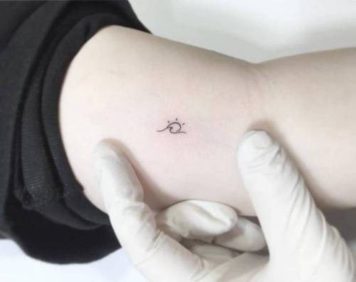 11 Tiny Tattoos That Are Perfect If You Love Summer - Brit + Co