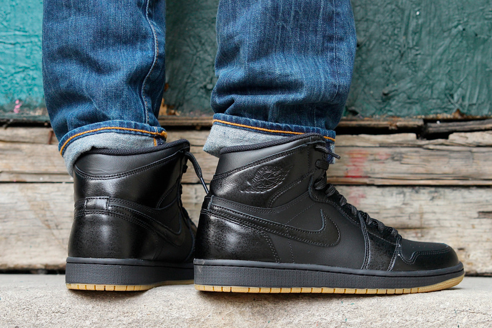 jordan 1 retro black gum