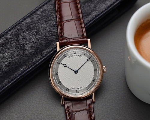 swisswatches-blog:It’s Monday! ☕️ Grab some coffee and be...