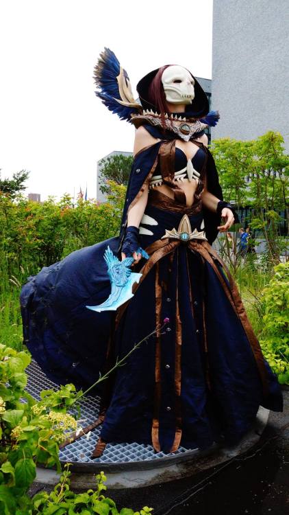 shiaya-costumes:Some more Guild Wars 2 Cosplay goodness !!!...