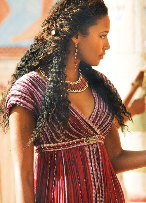 fuckyeahcostumedramas:Kylie Bunbury in ‘Tut’ (2015).