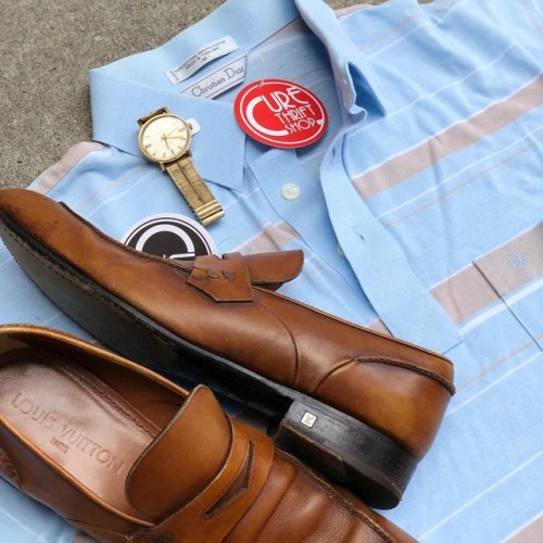 curethriftshop louisvuitton mensfashion vintagedior christiandior casualmenswear nonprofit vintagestripedshirt 90s nineties fallfashion brownleathershoes louisvuittonshoes eastvillagenyc thriftstorefinds thrifting