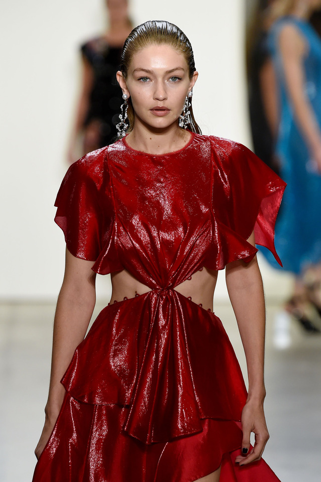 fashion elegance luxury beauty — giginourasource: Gigi Hadid walking ...