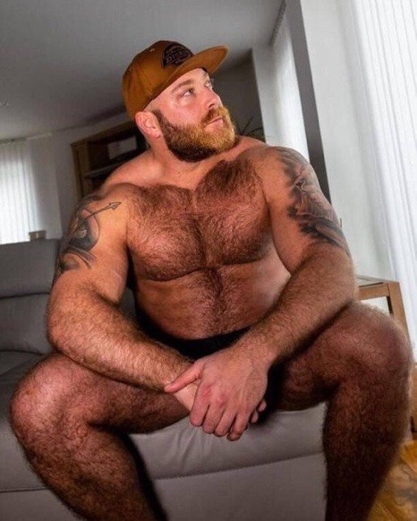 toppigbb:BEEFY, FURRY BEARDED WOOF!