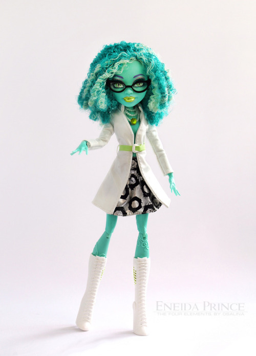 honey swamp doll