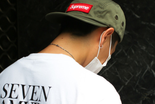 that-supreme-bitch:lv x supreme street