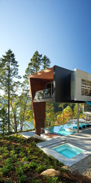 Gulf Islands House / AA Robinsph: Ema Peter