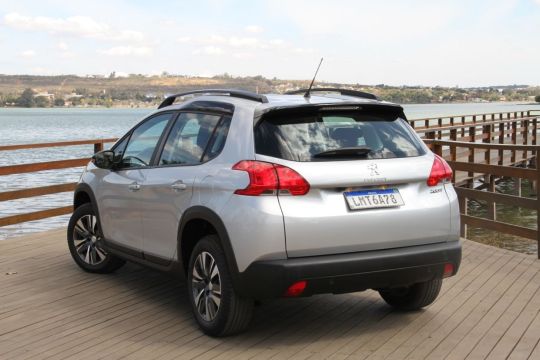 peugeot 2008 2207