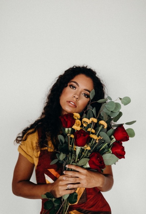 female model model fashion photographers on tumblr photooftheday plants photoshoot portrait photography portrait photography floral flowers vscogood vscocam vsco curlygirl curlyhair curls