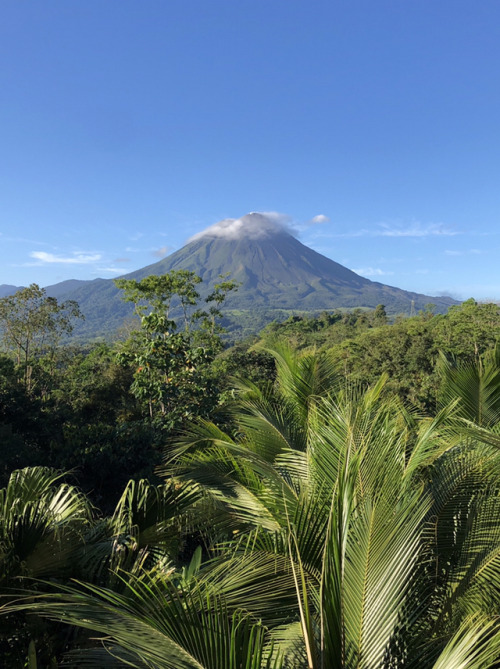 earthporn:
“Arenal Volcano, Costa Rica [OC] 3024x4032 by: ottb_captainhoof
”