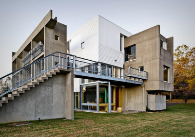 ofhouses:<br />524. José Oubrerie /// Miller House /// Lexington, Kentucky, USA /// 1987<br />OfHouses presents “35, rue de Sèvres - part VII“:José Oubrerie (French), 6 years: 1959-1965.(Photo: © Samuel Ludwig.)<br />