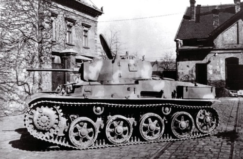 bmashine:Hungarian medium tank “ Turan ”(Turan) developed in...