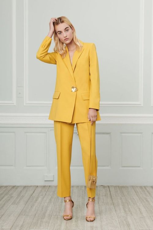 resort resort fashion resort 2019 chanel prada oscar de la renta runway runway fashion fashion designer fashion fashion designer style