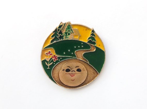 Kolobok - vintage pin