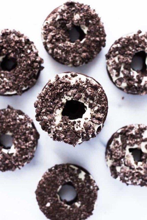 sweetoothgirl:Gluten Free Cookies and Cream Donuts