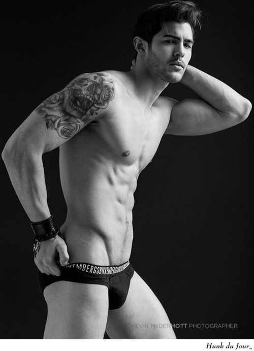 Your Hunk of the Day: Rene Grincourt http://hunk.dj/7199