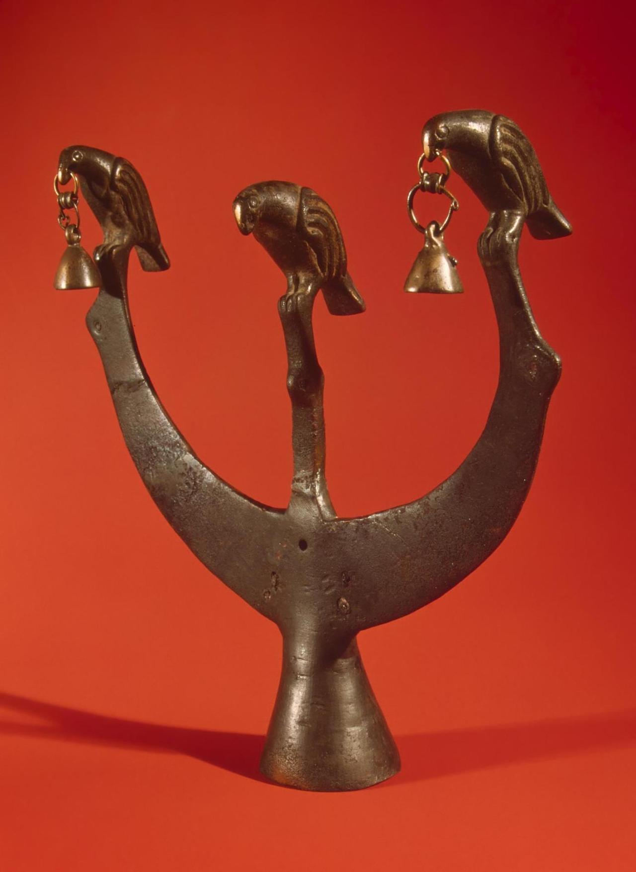 Ancient Animal Art — Finial in the Form of Three Birds Scythian Second...