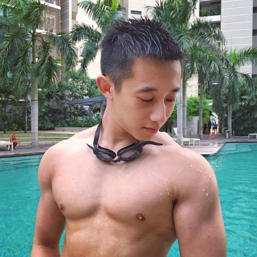 jackd-myx:Nerdy hottie – jackd-myx